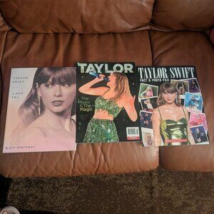 Taylor Swift Assorted Magazines